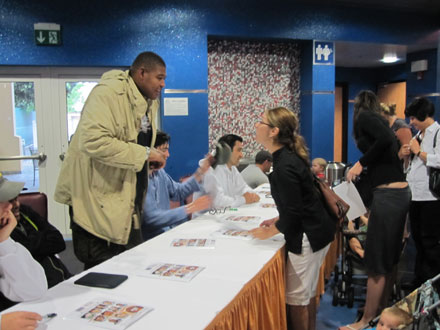 USO INTERNATIONAL TOUR PHOTOS